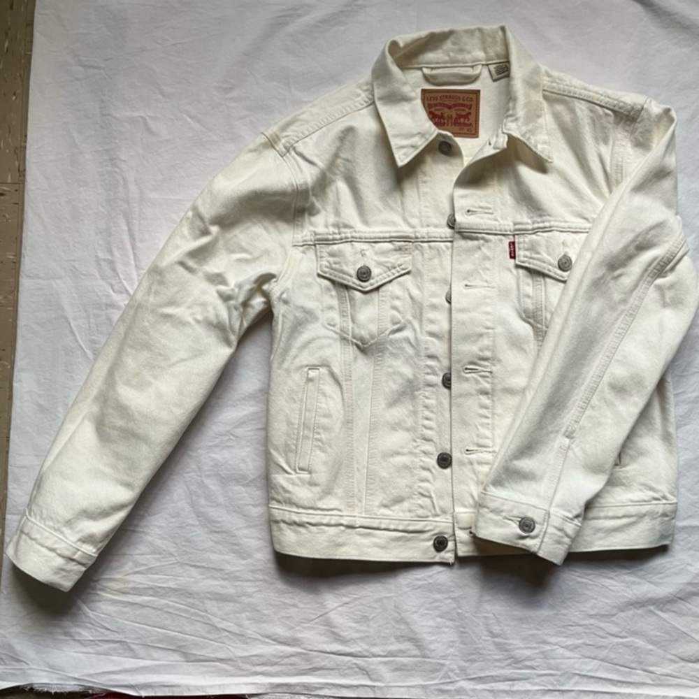 White Levi’s Ex Boyfriend Trucker Jacket XS new
